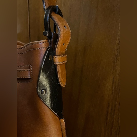 Salvatore Ferragamo, Vintage Caramel Calf Leather Drawstring Hobo Bag - Picture 5 of 15